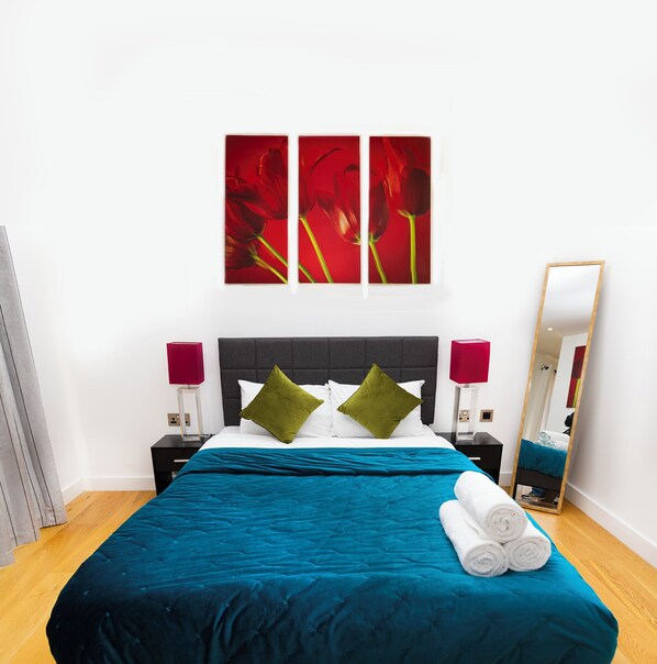 1 habitación, tabla de planchar con plancha, wifi y ropa de cama 