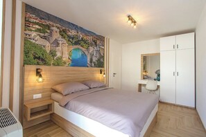 1 habitación, tabla de planchar con plancha y wifi gratis 