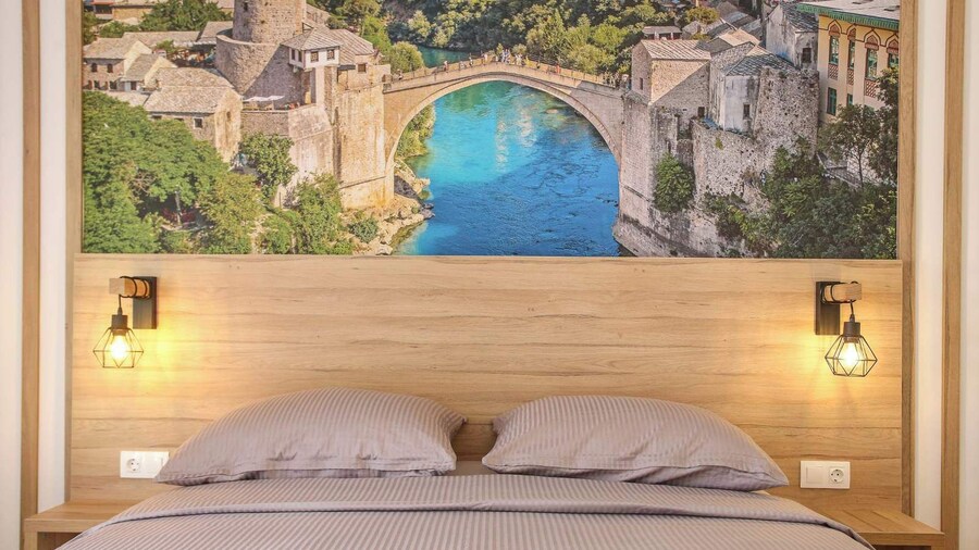 apartments and rooms arch