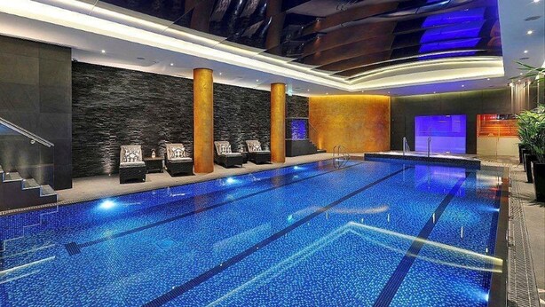Pool - London Tower Retreat - Modern 2 Bedroom Apartment (London)