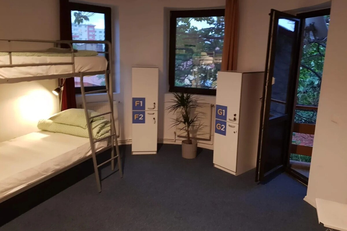 遮光布/窗簾、熨斗/熨衣板、免費無線上網
