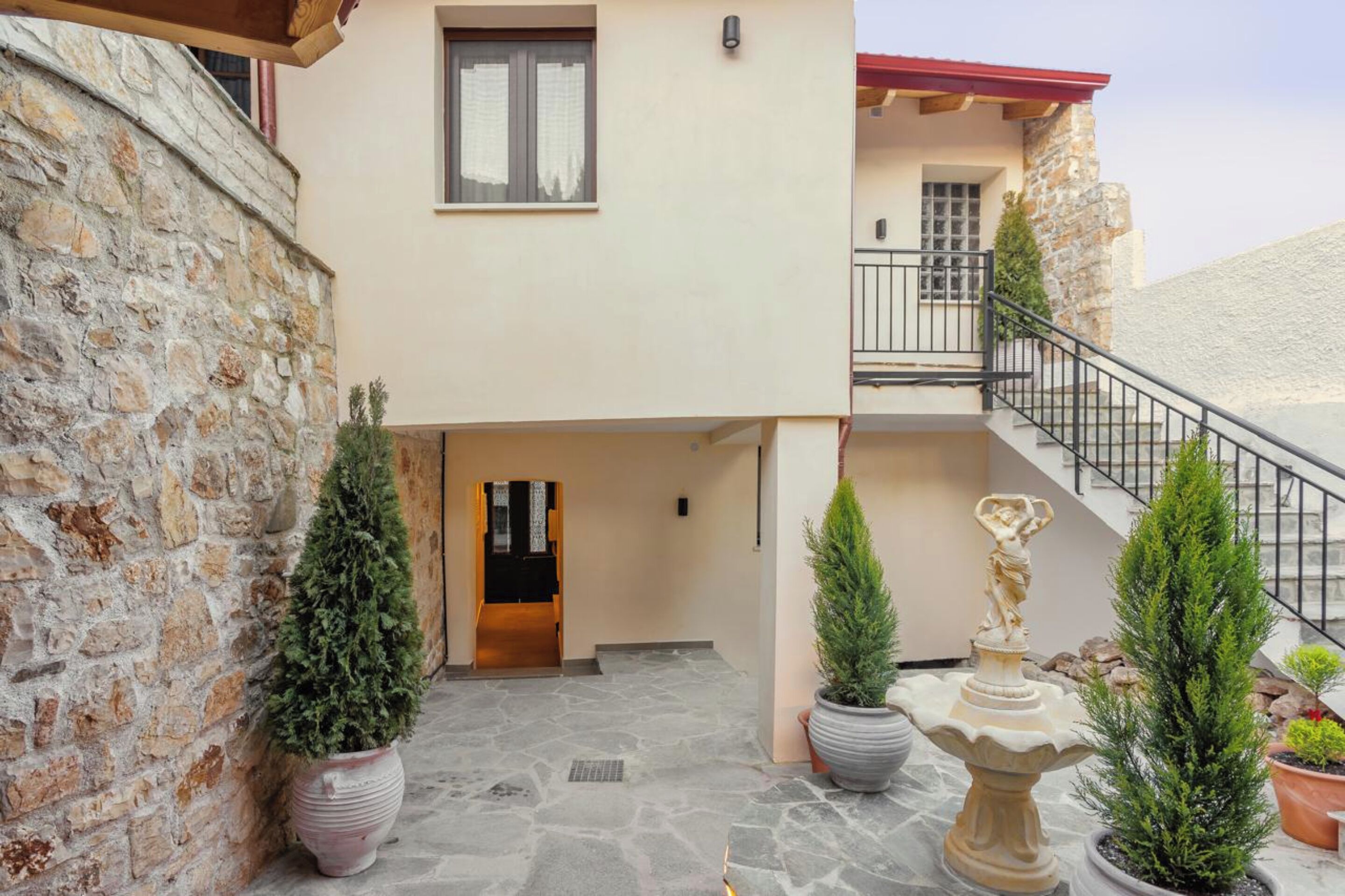 Superior Double Yard Room (31) | Terrace/patio