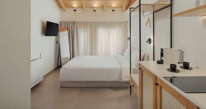 12 Pyles Living History