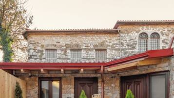 Superior Double Yard Room (32) | Safe på rommet, lydisolert og wi-fi (inkludert)