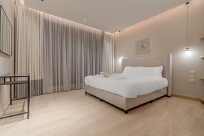 3 bedrooms, iron/ironing board, bed sheets, wheelchair access