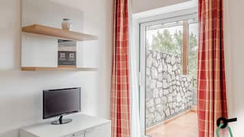 Apartment, Balkon | Schreibtisch, Babybetten, kostenloses WLAN, Bettwäsche