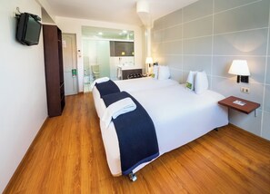 2 chambres, fer et planche Ă repasser, Wi-Fi, literie fournie