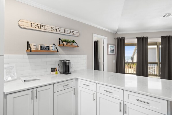 Interior - Baby Blue- family friendly, pet friendly, wifi, great gulf views! (Cape San Blas)