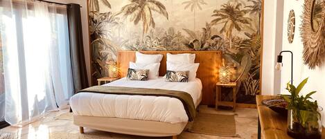 Deluxe Suite, Hill View | Individually decorated, individually furnished, free WiFi, bed sheets