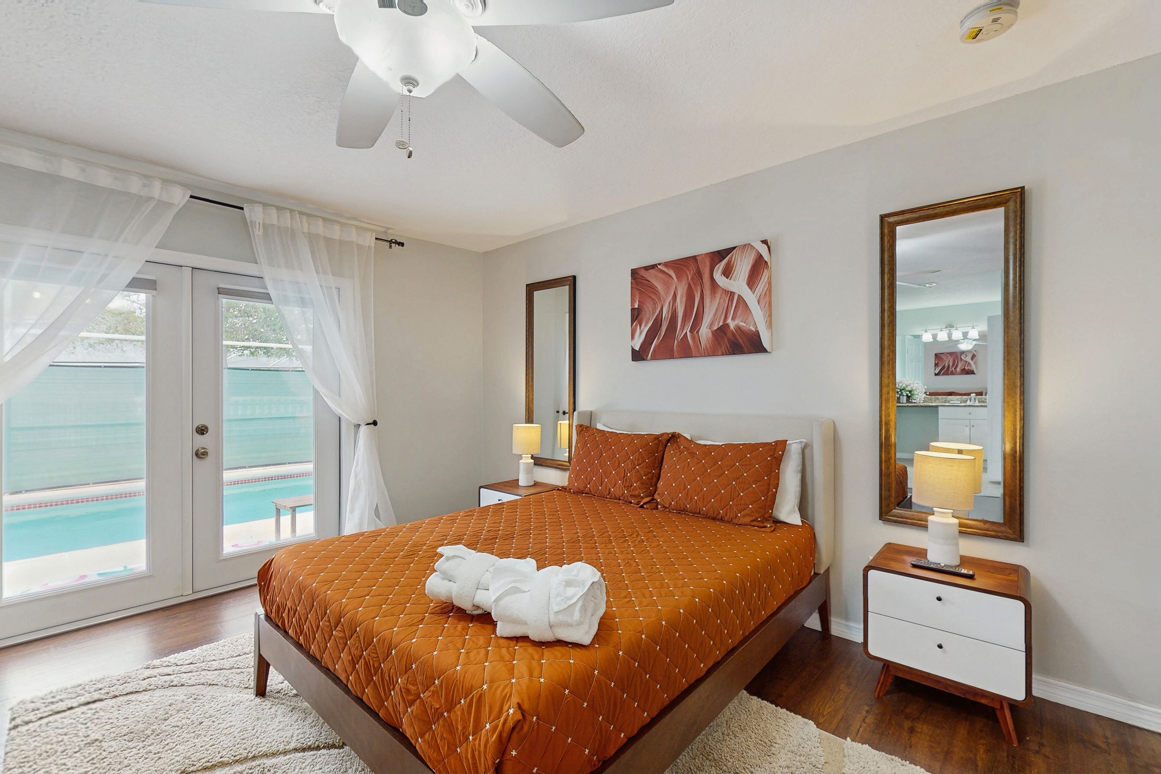 3 bedrooms, iron/ironing board, Internet, bed sheets