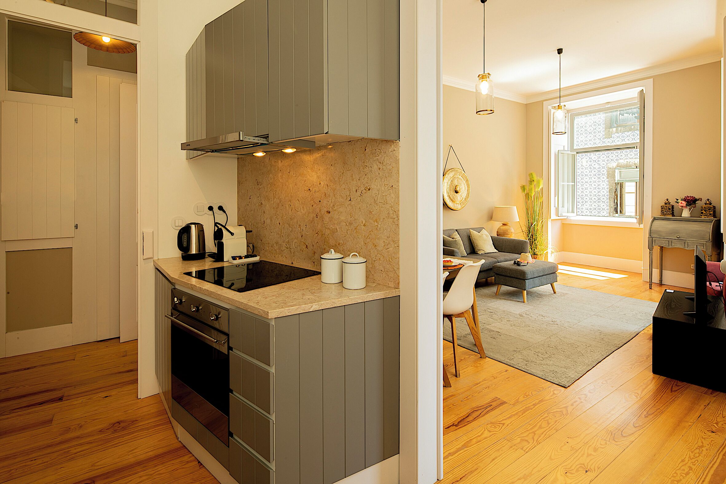 Apartment | Living area | Flat-screen TV