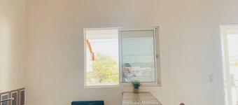 Cozy 1-bedroom apartment with WiFi, AC in charming Managua