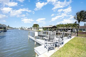 Property grounds - Luxury Escape w/ Heated & Cooled Pool/Spa (Cocoa Beach)