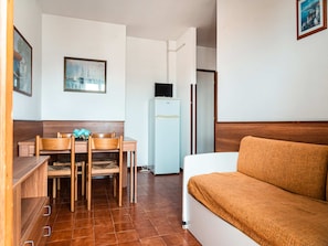 Apartment, 2 Bedrooms, Balcony, Ocean View - Coastal Comfort in Lido del Sole With sea View (San Michele al Tagliamento)