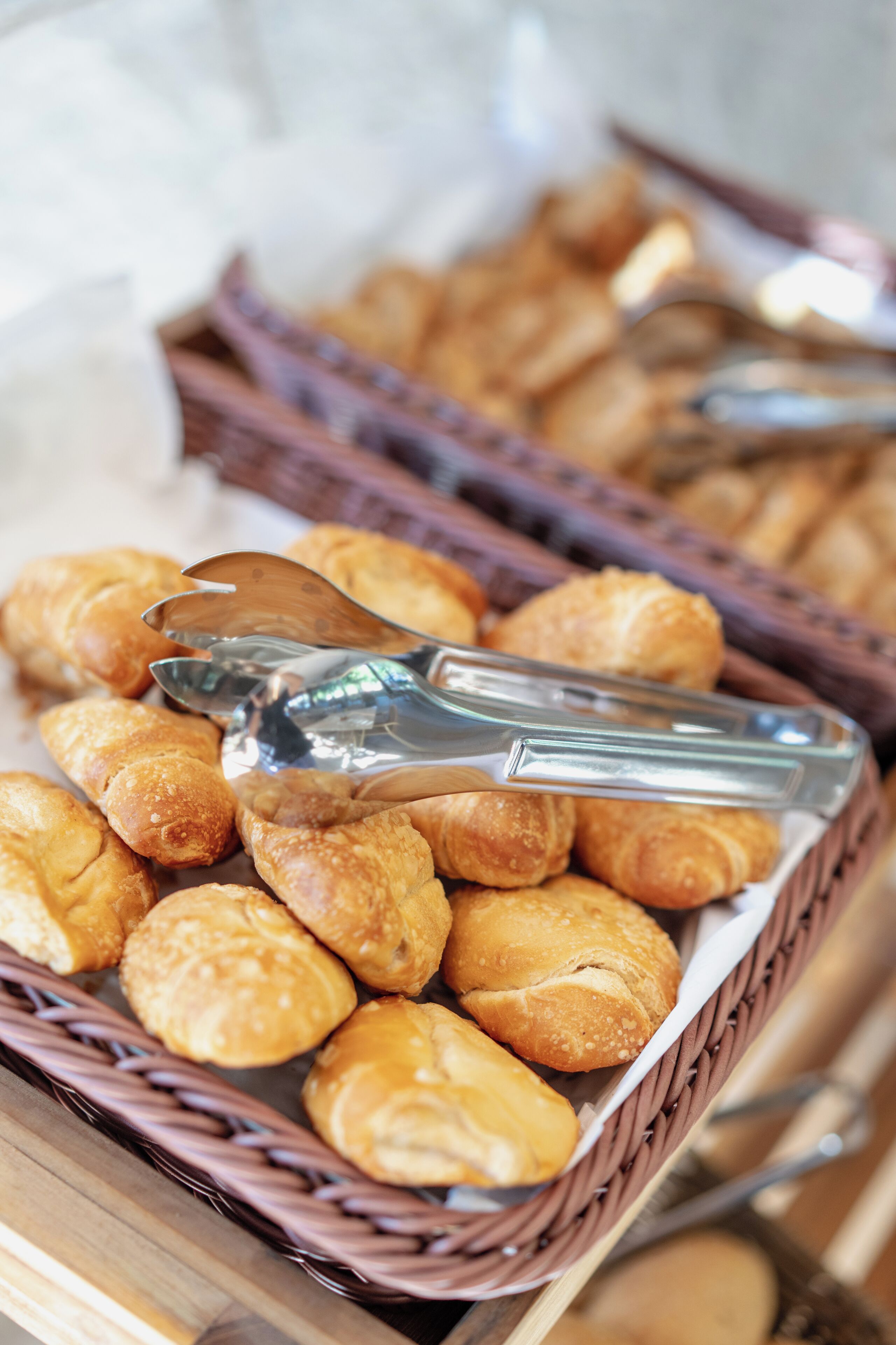 Café da manhã com buffet grátis todos os dias