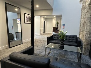 Lobby - The Abbots Hotel (Selby)