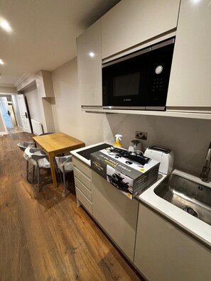 Private kitchen - Apartment 9 (2 Bedroom) (London)