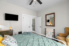 2 bedrooms, desk, iron/ironing board, travel crib
