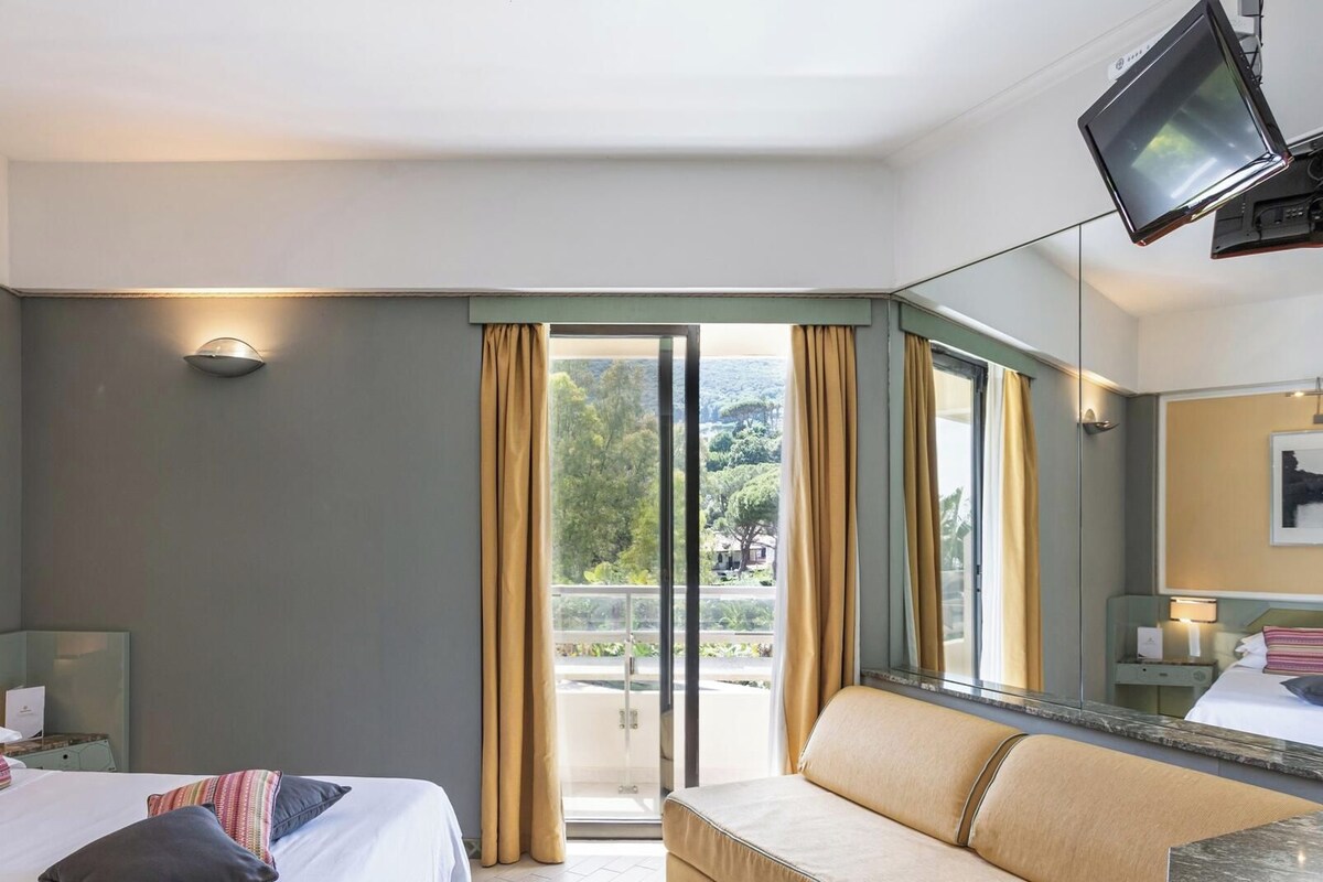 Double Room with Extra Bed