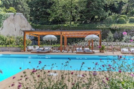 Seasonal outdoor pool