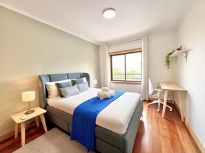 2 chambres, fer et planche Ă repasser, Wi-Fi gratuit, draps fournis