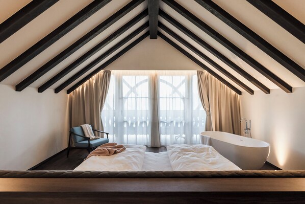 1 bedroom, iron/ironing board, travel cot, free WiFi - Bella Posta: brand new superior apartment Margherita for sophisticated guests (Ritten)