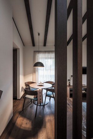 Dining - Bella Posta: brand new superior apartment Margherita for sophisticated guests (Ritten)