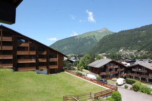 Exterior - Apartment La Corniche, Central Morzine, sleeps 6 (Morzine)