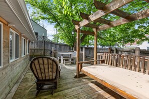 屋外ダイニングエリア