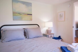 2 slaapkamers, een strijkplank/strijkijzer, wifi, beddengoed