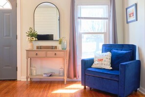 TV - Town Branch Bungalow (Lexington)