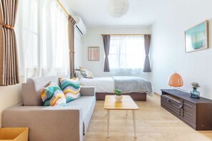 4 室のベッドルーム、アイロン / アイロン台、WiFi、ベッドシーツ
