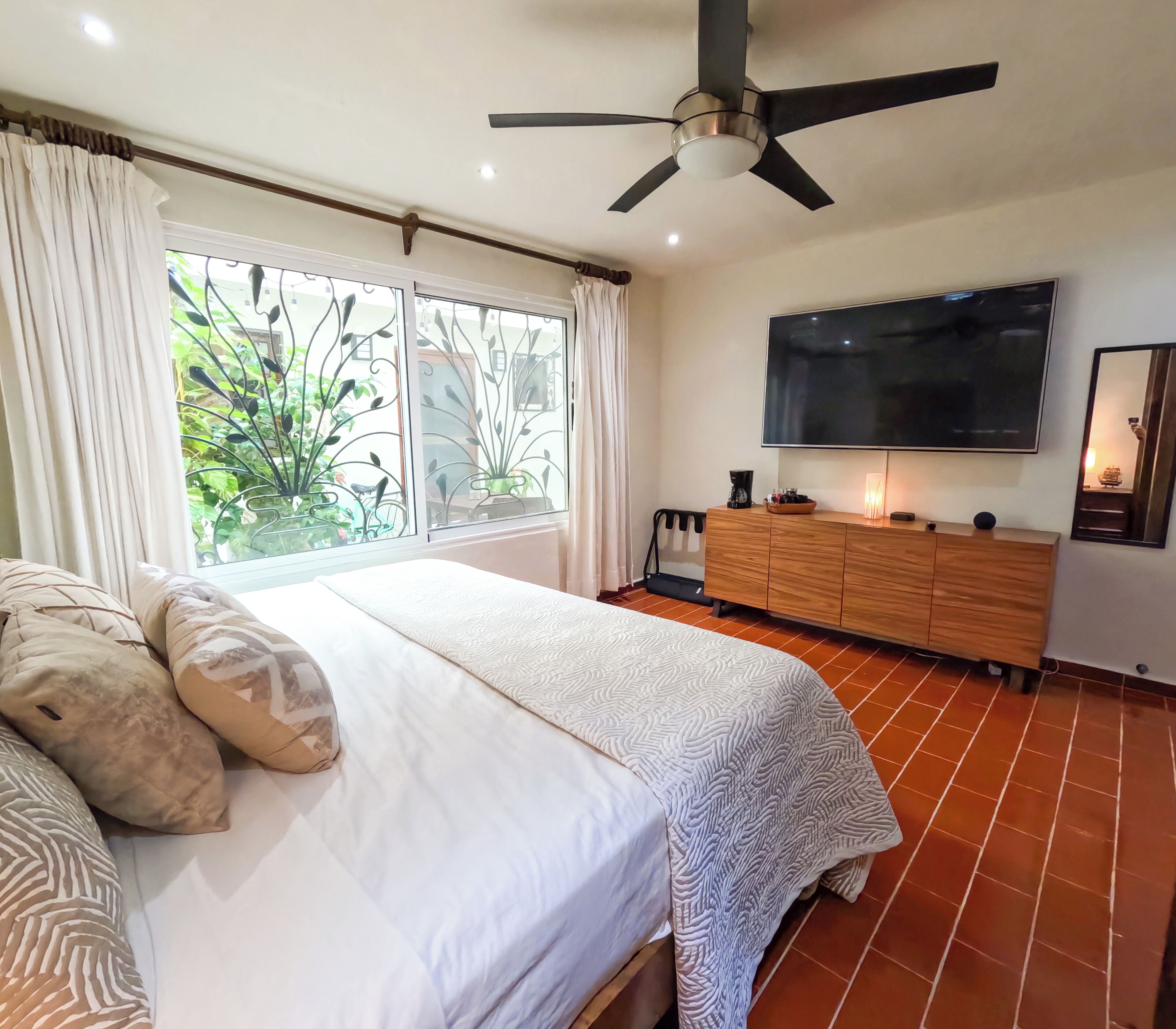 1 chambre, fer et planche à repasser, Wi-Fi, draps fournis