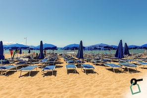Private beach, white sand - Hotiday Room Collection - Cinisi (Cinisi)