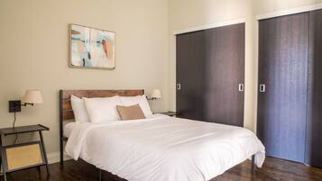 2 bedrooms, desk, iron/ironing board, free WiFi