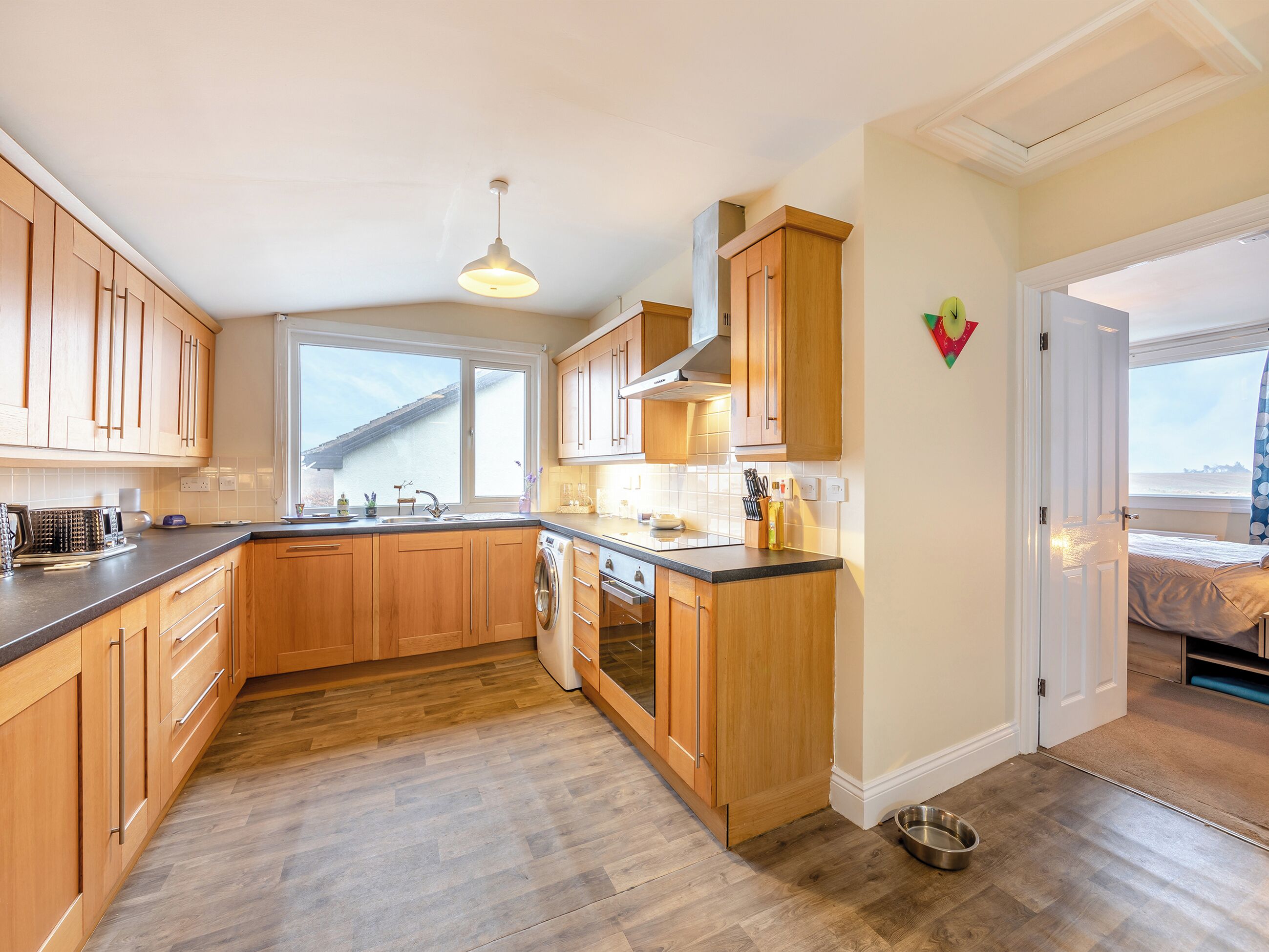 Lave-vaisselle, chaise haute