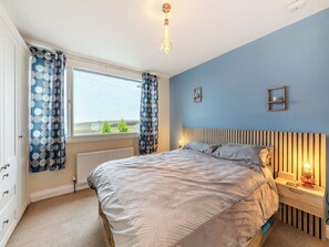 3 bedrooms, free WiFi, bed sheets - 3 bedroom accommodation in Belford (Belford)