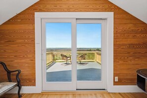 Interior - Lily's Pad: Coastal Cottage with Pool, Spa (Oak Island)