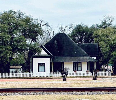 The Carriage House, The Carriage House at Jeter Farmhouse