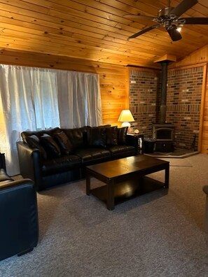 Living area - Adirondack Mountain Escape - Snowmobile Haven! (Old Forge)