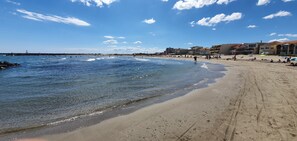 Beach nearby - Carnon plage - Pleasant F2 + loggia port view + pkg, close to beaches and shops (Mauguio)