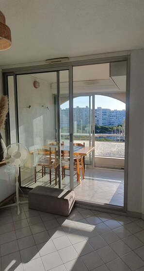 Interior - Carnon plage - Pleasant F2 + loggia port view + pkg, close to beaches and shops (Mauguio)