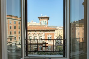 Interior - Elegance and Luxury in the Heart of Rome (Roma)