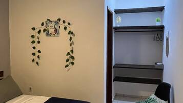 Standard Triple Room | Desk, blackout drapes, free WiFi