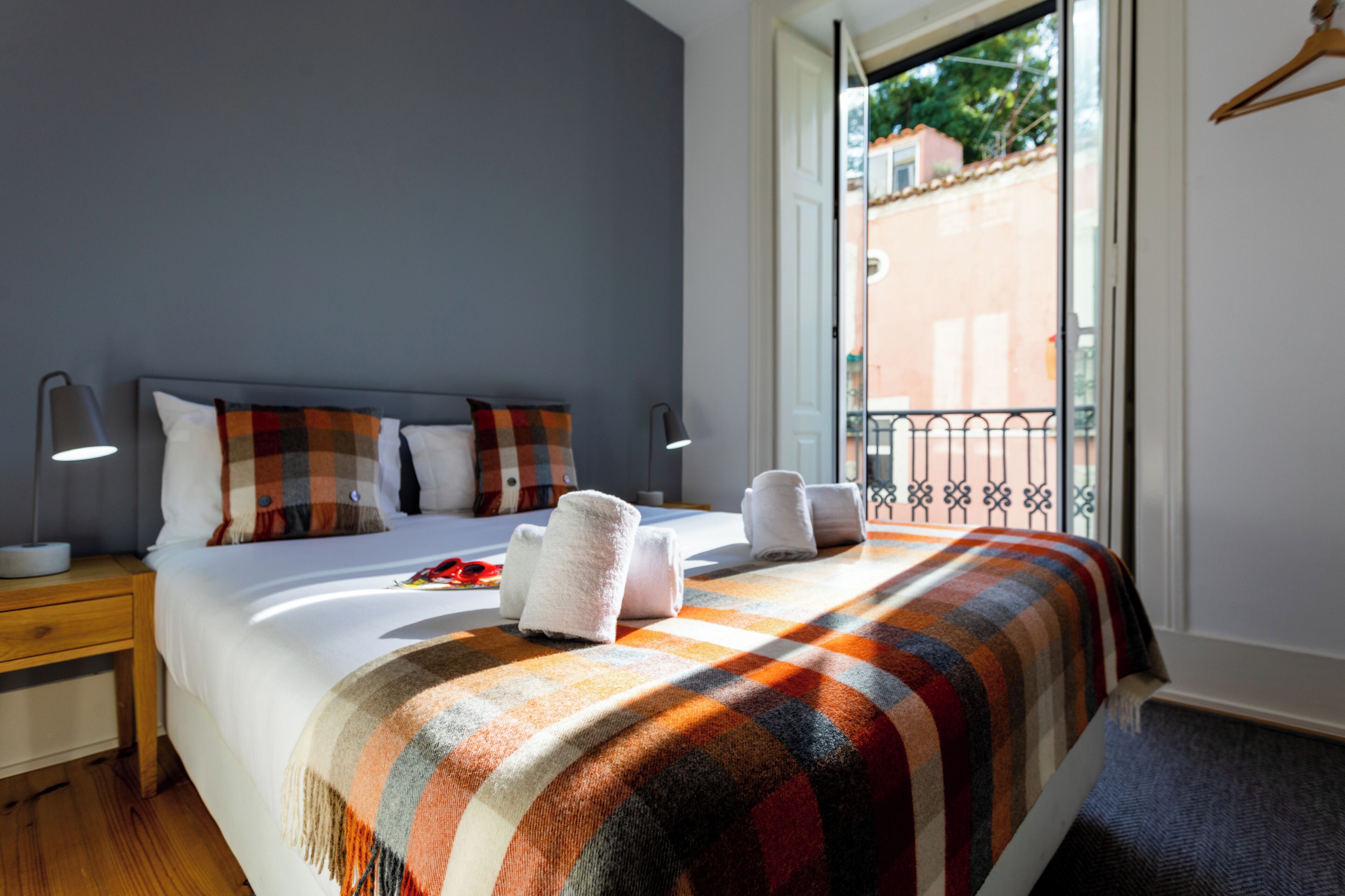 Bairro Alto 25 - Apartamento T2 | 2 bedrooms, iron/ironing board, free WiFi