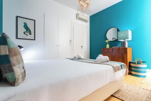 Bairro Alto 25 - Apartamento T2 | 2 bedrooms, iron/ironing board, free WiFi