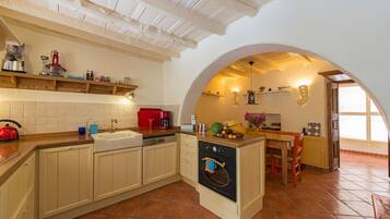 Rumah | 5 kamar tidur dan internet