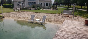 Super country setting, great place to relax w/ plenty of peace, quiet &fun await