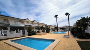Casa, 3 habitaciones, balcón, vista al jardín | Alberca | Alberca al aire libre 