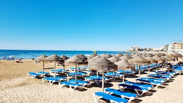 House, 3 Bedrooms, Balcony, Garden View | Beach